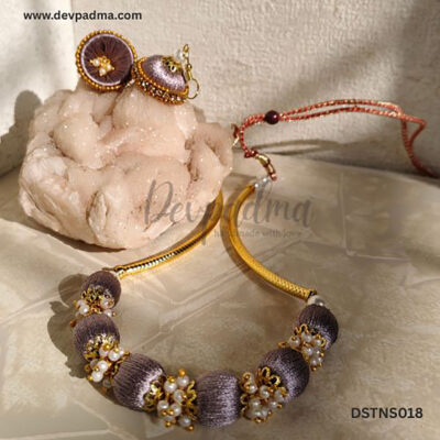 Silk Thread Choker Necklace Set with Loreal Clusters